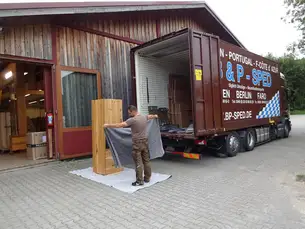 Verpackte Kirschbaumküche