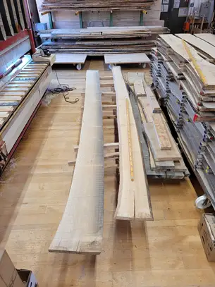 Höhenverstellbarer Ess- und Schreibtisch noch als Brett