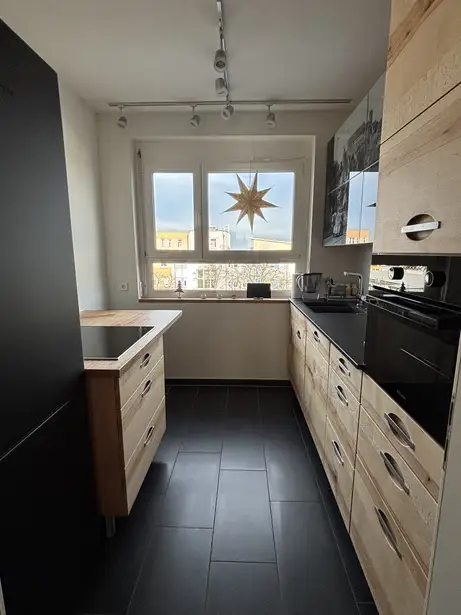 zweizeilige Massivholzküche in Nürnberg 