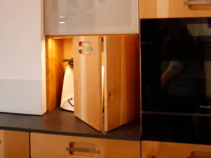  Falttür unter dem Oberschrank ist viel praktischer 