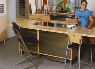 Küchenfronten in Edelstahl edel geschliffen 