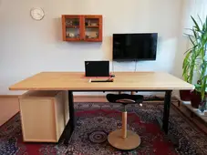 Esstisch und Schreibtisch in höhenverstellbar