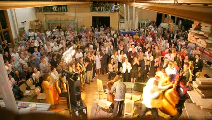 Das größte Konzert in Unterkrumbach mit über 300 Besuchern Das größte Konzert in Unterkrumbach mit über 300 Besuchern