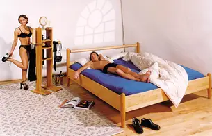 Kirschbaum-Ahornbett mit stummen Diener Giovanni 