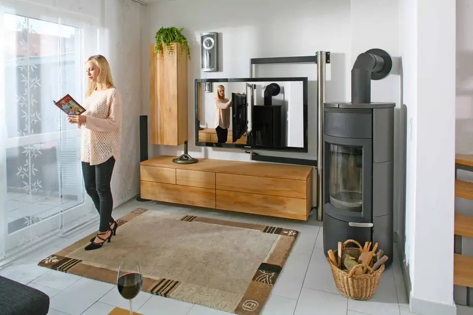 Lowboard mit Hängeschrank aus rotkerniger Buche mit Schwiegertochter Jasmin