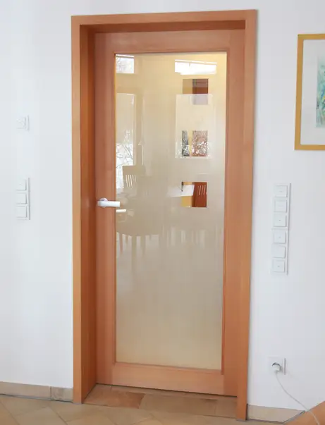 GEsanstrahltes Glas als Türfüllung GEsanstrahltes Glas als Türfüllung