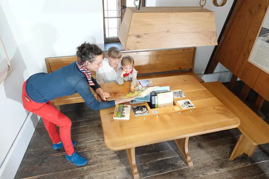 Der sprechende Tisch im Deutschen Hirtenmuseum 