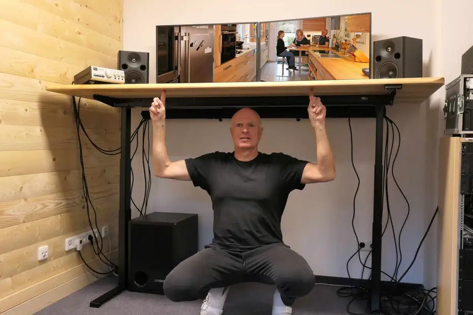 Dieters höhenverstellbarer Musikertisch Dieters höhenverstellbarer Musikertisch