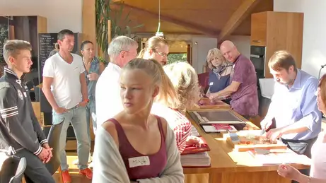 Kochaktionen am Tag der Küche oder des Schreiners Besuchen Sie unsere öffentlichen Kochveranstaltungen