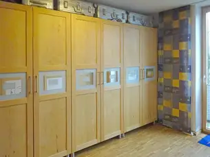 Klappbett-Umgebung im Schrank- und Gästezimmer 