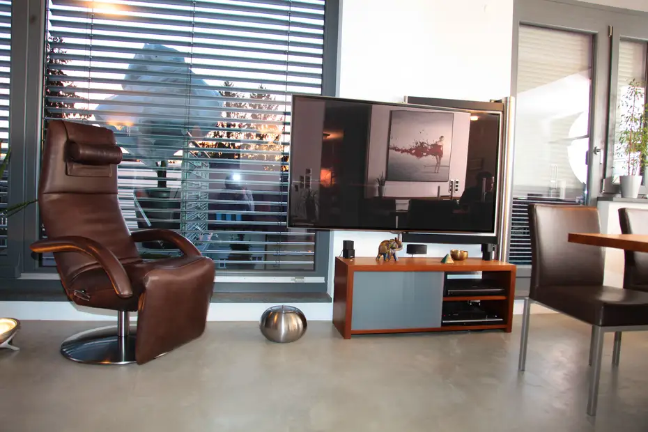 Thermobuche TV-Lowboard