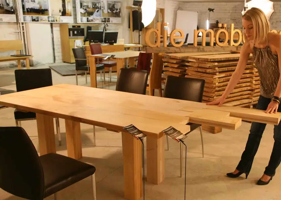 Tisch aus massivem Holz von den Möbelmachern aus Unterkrumbach