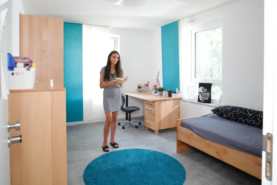 Massivholzeinrichtung im Jufendzimmer 