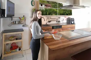 Fotodruck in Nussbaumküche 