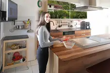 Fotodruck in Nussbaumküche 