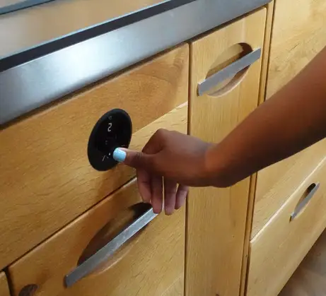 Elliptisch gefräster Griff 