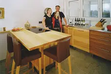 Vollpolsterstühle mit Holzgestell Vollpolsterstühle mit Holzgestell