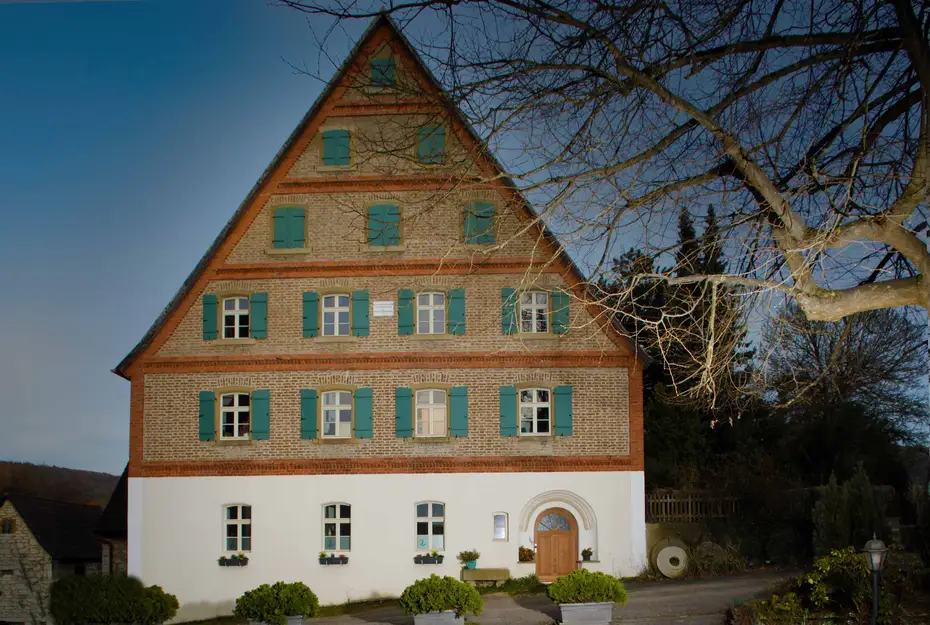 Massivholz-Haustür in massiver Eiche in Engelthal Massivholz-Haustür in massiver Eiche in Engelthal