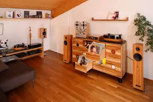 Der perfekte Schallplattenschrank mit Beleuchtung