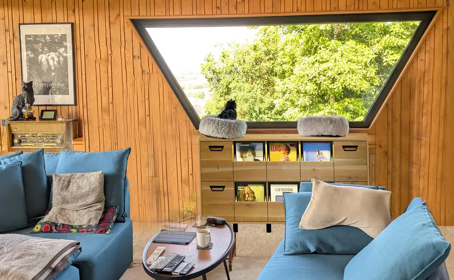 Schallplattenschrank in Eiche 